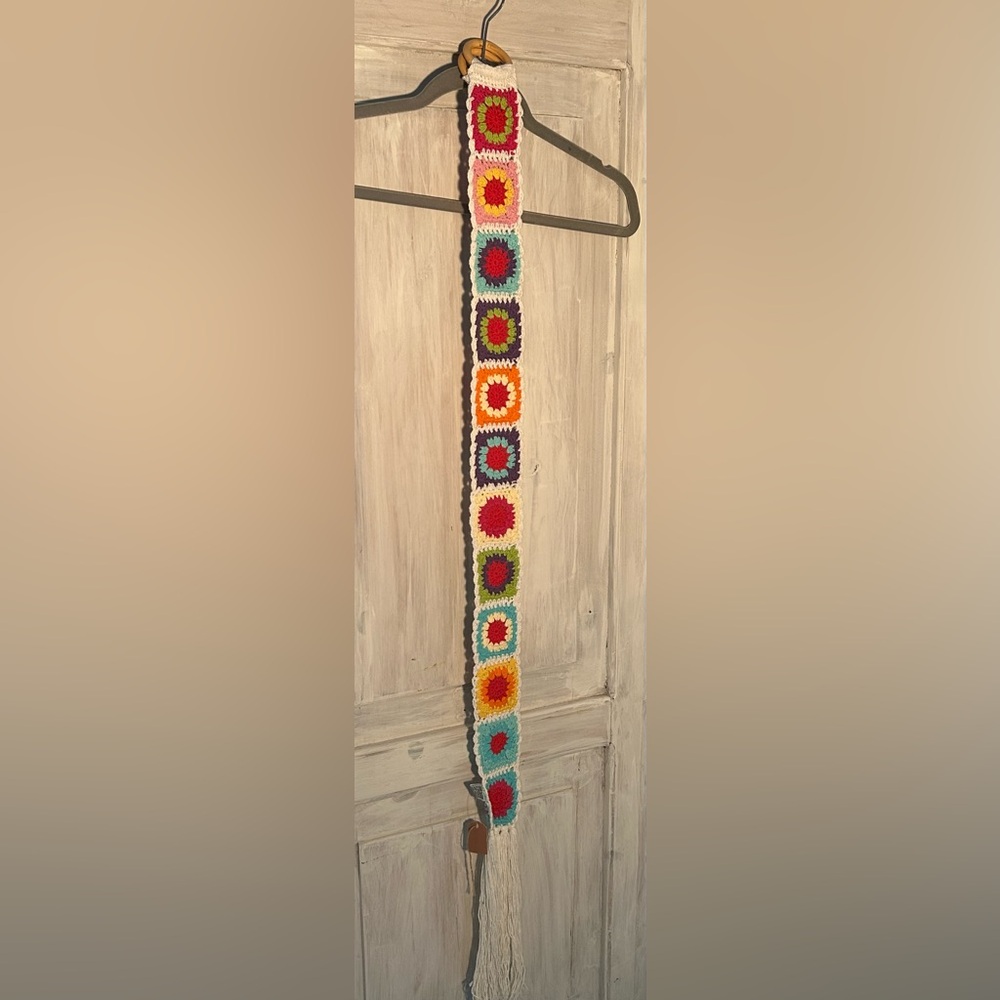 Bohemian Hippie Crochet Belt Tassels Wooden Ring Closure
New 35" to tassle